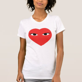 Gran Corazón Rojo con ojos en camiseta blanca