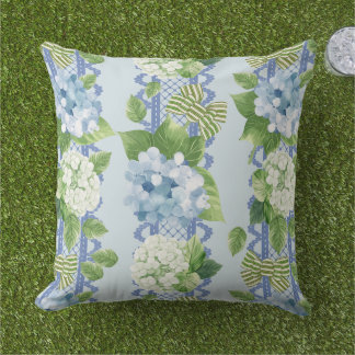 Gran milenio, almohada de monograma