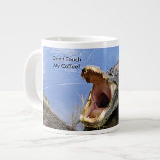 Grande Taza de café con gruñido de caimán