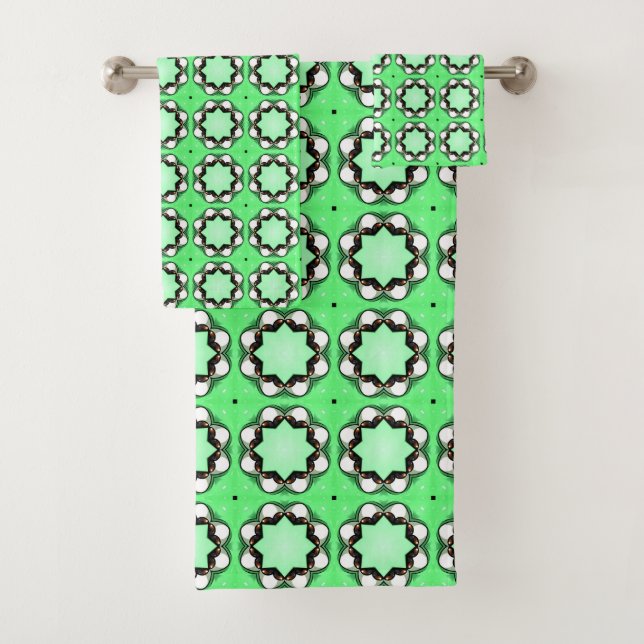 Green geometric mandala pattern  (In situ)