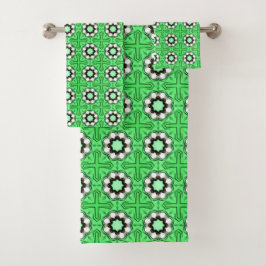 Green geometric mandala pattern