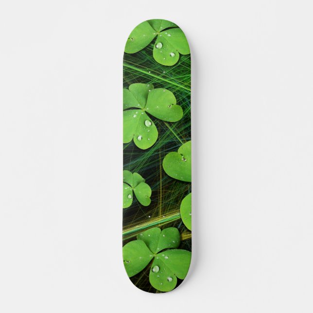 Green Shamrock Clover St Patrick's Day Skateboard (Anverso )