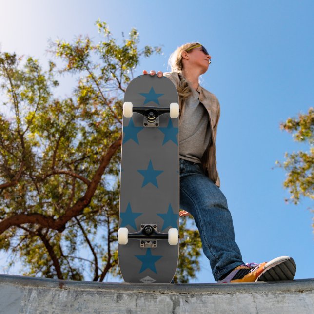 Gris con patineta HAMbWG de estrellas Verde azulad (Exterior 1)