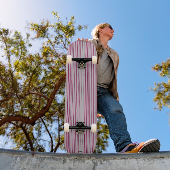 Gris de skateboard con líneas rosadas HAMbWG (Exterior 1)
