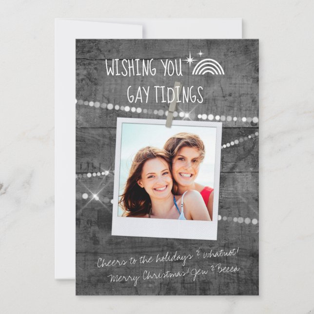 Gris Wood Cute Gay Tidings Tarjeta de feriado para (Anverso)