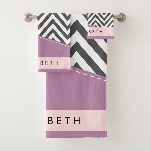 Gris Zigzag, Gris Chevron, Púrpura, Tu Nombre (In situ)