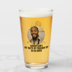 Grooms El Último Gusto De La Libertad En La Fiesta