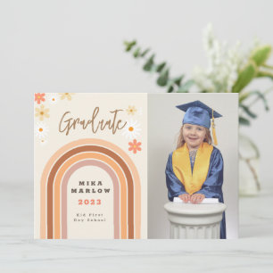 Groovy Rainbow Graduation Invitación