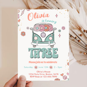 Groovy Retro Sonríe Flores Invitación de tercer cu