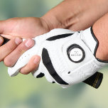 Guante De Golf Clubes De Golf De Nombre Personalizado Negro Y Bla<br><div class="desc">Personalice el nombre en la tipografía clásica para crear un regalo de golf único y mantenerlo para cualquier golfista. Diseñado por Thisisnotme©</div>