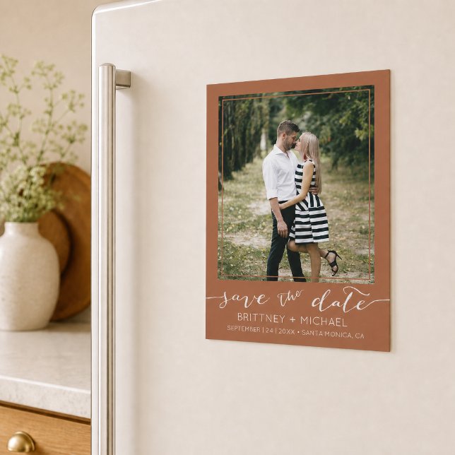 Guardar la fecha de foto personalizada Terracotta (Announce your wedding with this custom photo save the date design. )