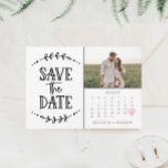 Guardar la tarjeta de dibujo rústica del calendari<br><div class="desc">¡Felicitaciones por tu compromiso! ¡Asegúrate de que todos puedan asistir a tu gran evento con nuestro encantador calendario rústico Salven las Fechas! Haga clic en el botón "Personalizar" - luego "Haga clic para más personalizares" para comenzar con su diseño! Edite fácilmente el calendario y mueva el corazón a su fecha!...</div>