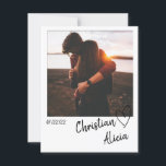 Guardar mínima tarjeta fotográfica de fecha<br><div class="desc">Hermosa boda mínima salva la tarjeta de fecha con foto y tipografía caligráfica moderna. Puede cambiar fácilmente cualquier pieza de texto y reemplazar la foto. Si desea cambiar fuentes,  colores o cualquier otro elemento de diseño,  haga clic en "Personalizar más adelante".</div>