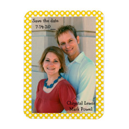 Guarde el imán de fecha con el borde punteado amar