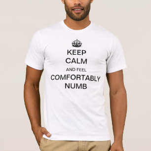 Guarde la calma y sienta la camiseta