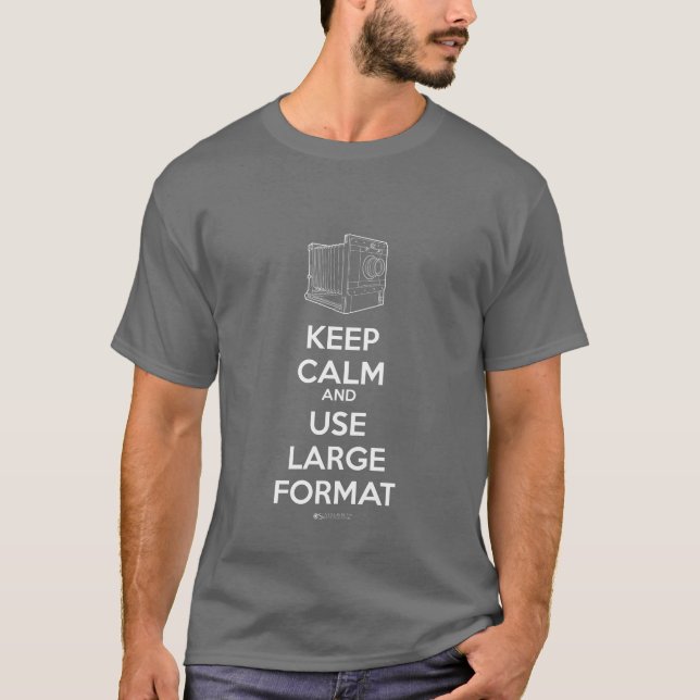 Guarde la calma y tire la camiseta del formato (Anverso)