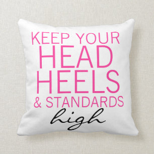 Guarde sus talones principales y almohada de los