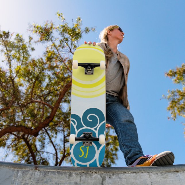 Guay Monogramé Sunshine con Waves Skateboard (Exterior 1)