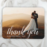 Guión de boda elegante | Regalo de imán fotográfic<br><div class="desc">Añade tu mejor foto boda y mensaje personalizado a este elegante imán fotográfico de bodas. Un toque especial para la familia y los amigos.</div>
