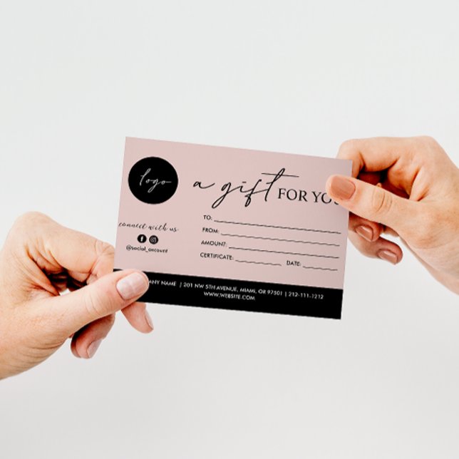 GUIÓN MÍNIMA UN REGALO PARA LA CUENTA SOCIAL DE LO (BLUSH PINK ELEGANT MINIMAL GIFT VOUCHER WITH SPACE FOR YOUR LOGO AND SOCIAL ICONS. )