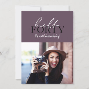 Guión moderno y foto geométrica de 40 años