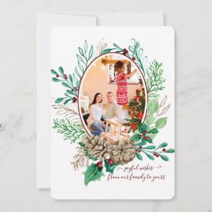 Guirnalda de Navidad roja con bayas de acebo y piñ