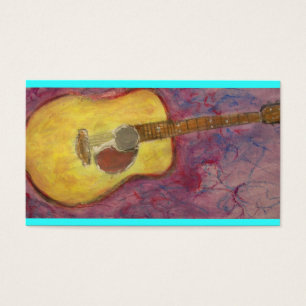 guitarra acústica de la pátina amarilla
