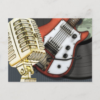 Guitarra vintage y postales para micrófono