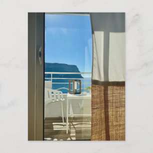 Habitación mediterránea con una vista postal fotog