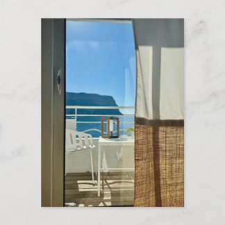 Habitación mediterránea con una vista postal fotog