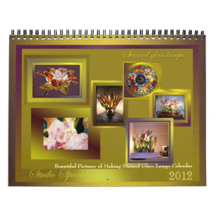 Haciendo calendario de las lámparas del vitral