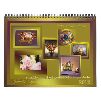 Haciendo calendario de las lámparas del vitral