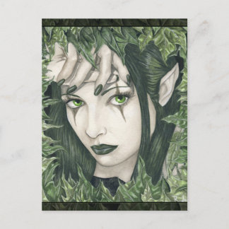 Hada de la postal del bosque oscuro
