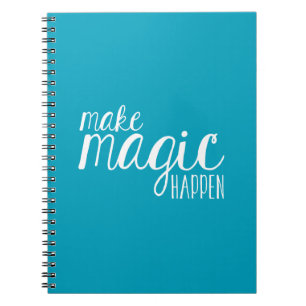Haga que la magia sucede cuaderno verde azulado de
