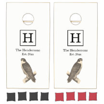 Halcón Peregrino Posado en Rama