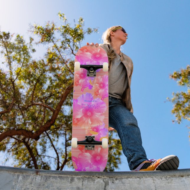 HAMbyWG Hibiscus Skateboard (Exterior 1)