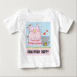 Hanukkah Baby Jersey T-Shirt Cat and Mouse<br><div class="desc">Hanukkah Happy Baby FIne Jersey T-Shirt/Cat and Mouse. Personalice eligiendo su estilo de fuente, color, tamaño y redacción favoritos. Este pequeño y dulce equipo de gato y ratón está listo y esperando celebrar Hanukkah este año. ¡Gracias por detenerse y por ir de compras! Su negocio es muy apreciado. ¡Los comentarios...</div>