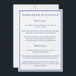 Hanukkah Bendice Tarjetas de Guía Hebrea en Inglés<br><div class="desc">Estas cartas presentan las tres bendiciones de Hanukkah, escritas en hebreo, hebreo romanizado e inglés. El azul oscuro sobre un fondo blanco vincula las cartas con el tema de la temporada. Puede editar el texto según sea necesario. Para más útiles suministros de Hanukkah, visita mi tienda: Zazzle.com/Shayna_Punim ✡ Para pedidos...</div>