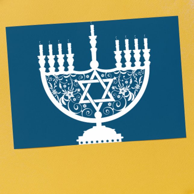 Hanukkah Menorah (Subido por el creador)