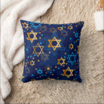 Hanukkah Menorah Estrella Azul del Cojín decorativ<br><div class="desc">Hanukkah Menorah,  estrella azul,  judía,  almohada tira patrón.</div>