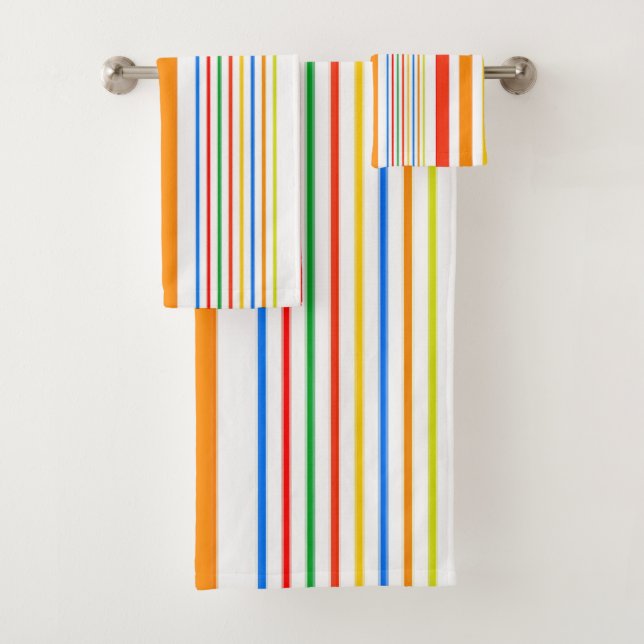 Happy Caribbean Fun Colors Bathroom Towel Sets (In situ)