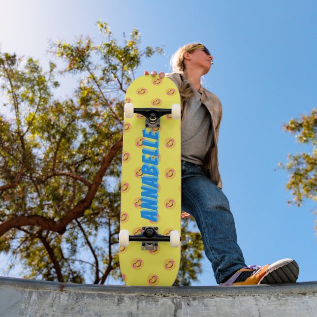 Happy Sonriente Faces Blue name Skateboard (Exterior 1)