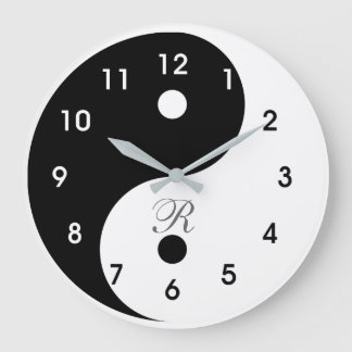 Harmony Yin Yang Monograma reloj de pared