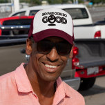 Hasta Ahora Oh Muy Bueno Feliz Sombrero Camionero<br><div class="desc">Hasta Ahora Oh, Qué Feliz Sombrero Camionero. El arte gorra exhibe una negrita fuente en línea negra con una cara feliz diseñada como parte de la palabra "bueno". Muéstrate que eres un progreso positivo para otros que usan este alegre gorra hasta ahora. Hace un excelente regalo para la familia o...</div>