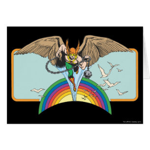 Hawkman vuela a través del cielo