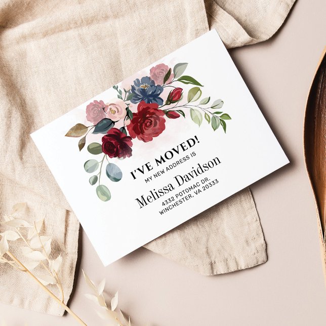 He movido la Invitación de movimiento de flores de (Burgundy Floral Botanical Moving Announcement)