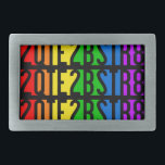 Hebilla de cinturón 2QTE2BSTR8<br><div class="desc">"Demasiado lindo para ser heterosexual". Ver mi tienda para más artículos con este diseño.</div>