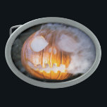 Hebilla De Cinturón Oval Cabeza de jinete sin cabeza con cabeza de farol ll<br><div class="desc">La llama eterna del jinete sin cabeza — El jinete sin cabeza era una visión temible, pero incluso el fantasma más aterrador necesita un camino bien iluminado. A diferencia de la parpadeante vela de la que dependen la mayoría de los farolillos, el jinete tiene un resplandor constante y espeluznante. ¿El...</div>