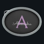 Hebilla De Cinturón Oval Morado Black Script Girly Monograma Nombre<br><div class="desc">Hebilla de nombre del cinturón de seguridad de escritura simple negra y púrpura. Esto hace que la graduación perfecta, dulce 16 16, 18, 21, 30, 40, 50, 60, 70, 80, 90, 100 años, boda, ducha de novias, aniversario, ducha de bebé o despedida de soltera para alguien que ama el lujo...</div>