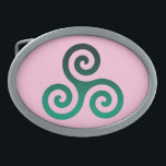 Hebilla De Cinturón Oval Pastel rosa del símbolo celta antiguo de Triskele<br><div class="desc">Símbolo de Triskele Verde. El símbolo Triskele o Triskelion consiste en tres espirales interbloqueadas o tres brazos como si se estuviera moviendo desde su centro. Este símbolo celta de movimiento o acción representa los tres mundos: celeste,  físico y espiritual.</div>